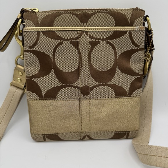 Coach Signature 40758 Swingpack Crossbody Shoulder Handbag Purse - Picture 4 of 13